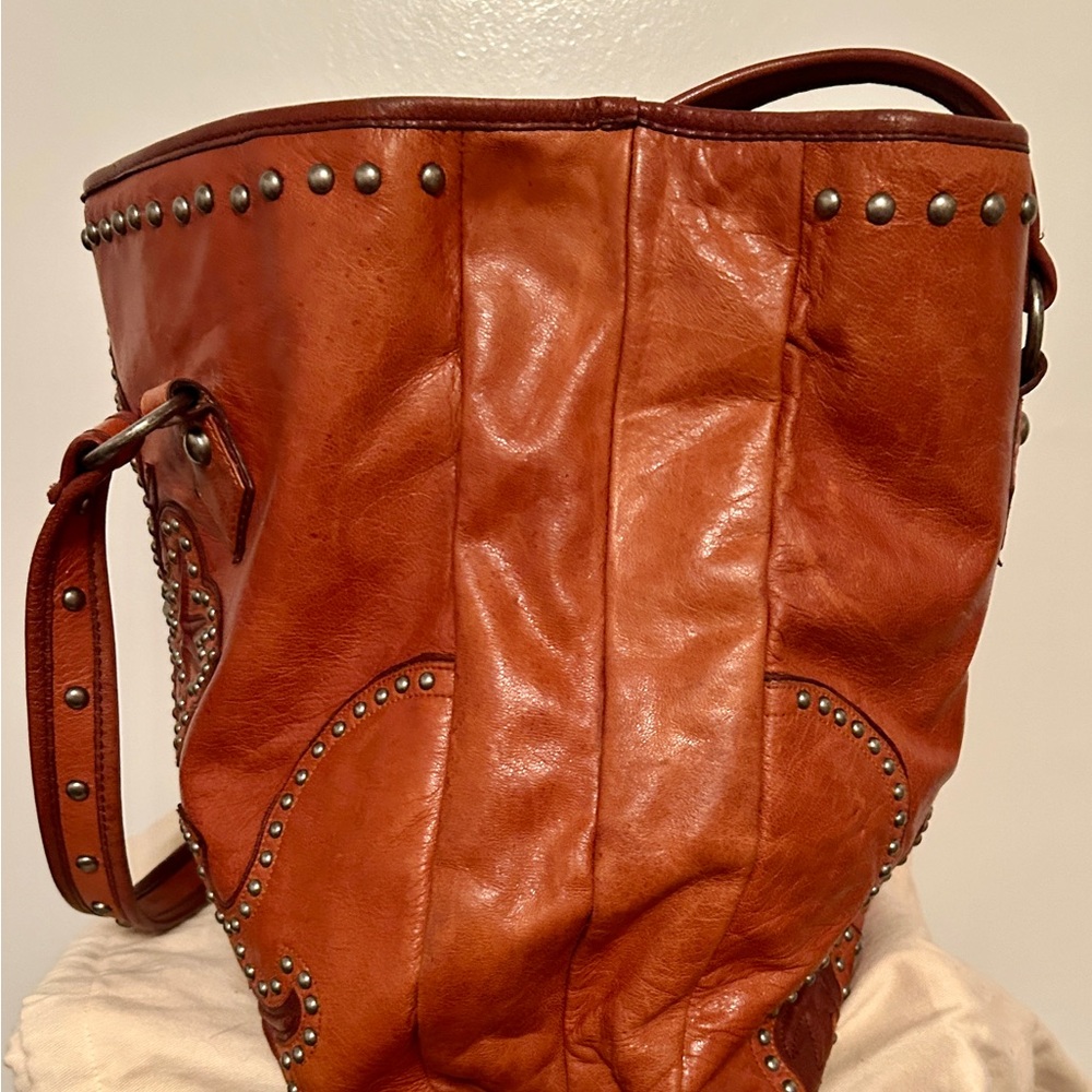 A Stunner!!!⭐️Studded & Embroidered Leather Cripple Creek large Tote! - Picture 5 of 11